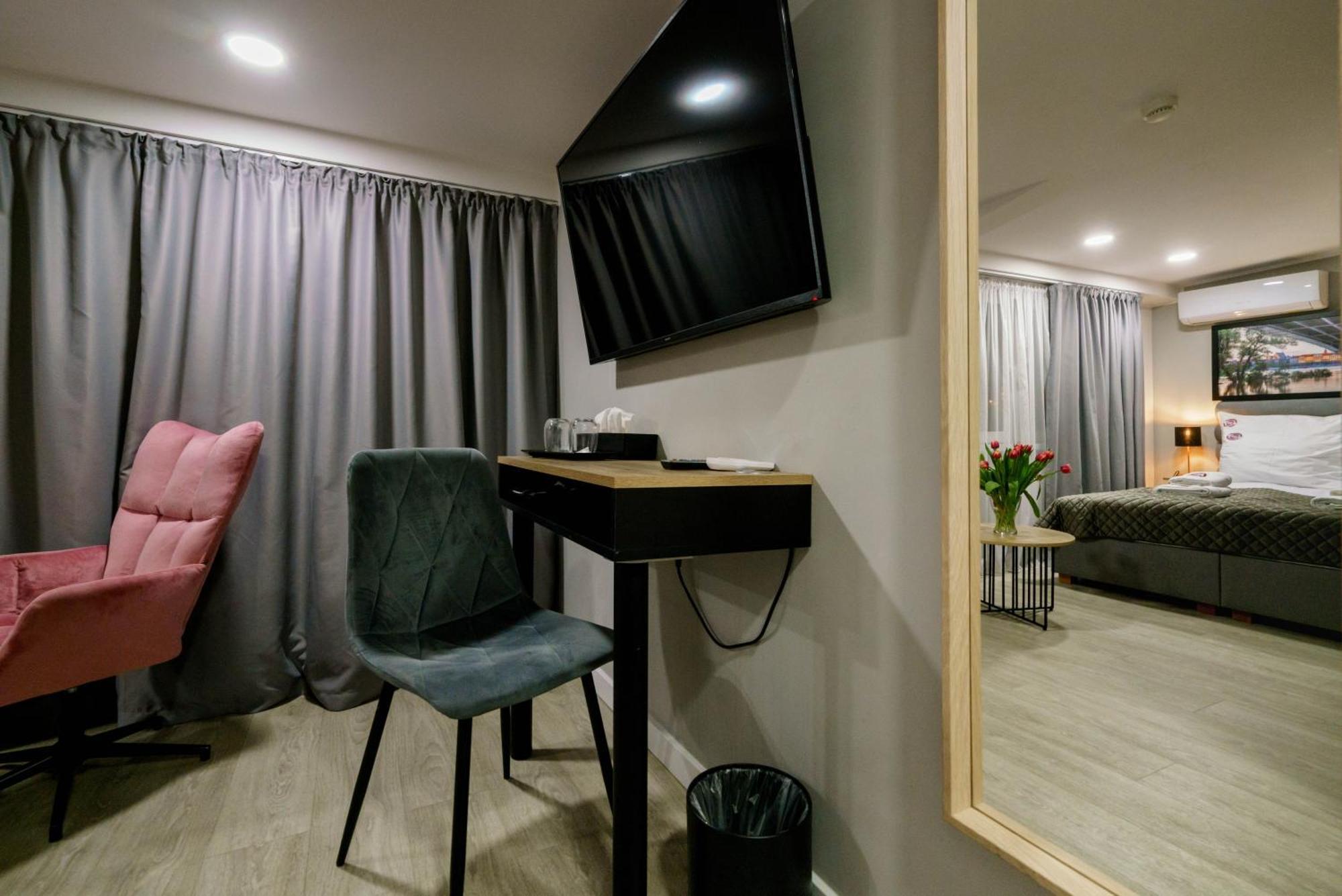 Kamienica No 111A Warsaw Airport Aparthotel ภายนอก รูปภาพ